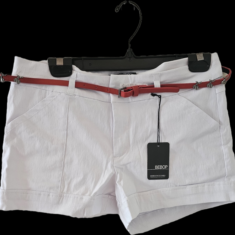 NWT BeBop white shorts with belt, size 11